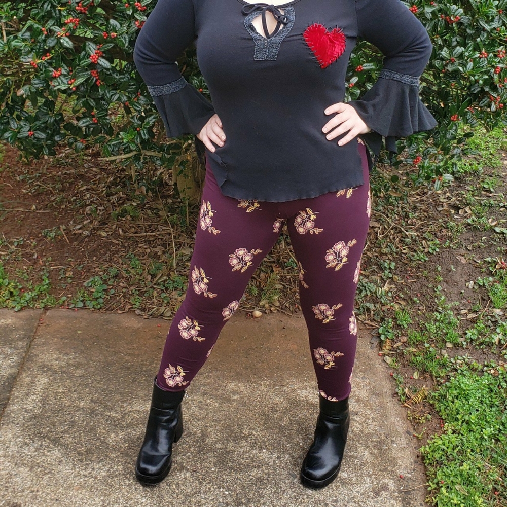 Burgundy/Maroon Floral Old Navy Leggings
